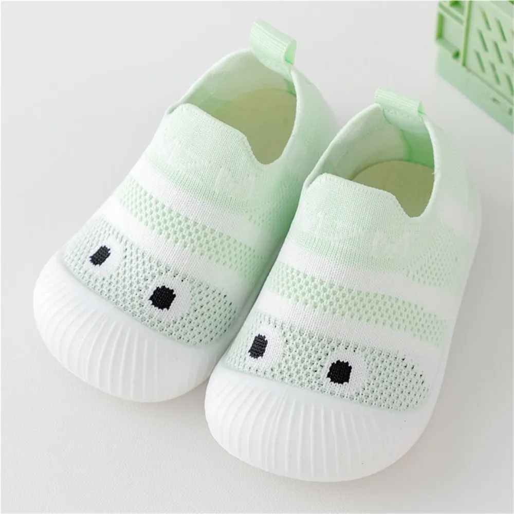 D_NQ_NP_2X_833644-MLB102329952800_122025-F-foto-de-peixe-palhaco-de-sapatos-de-malha-infantil